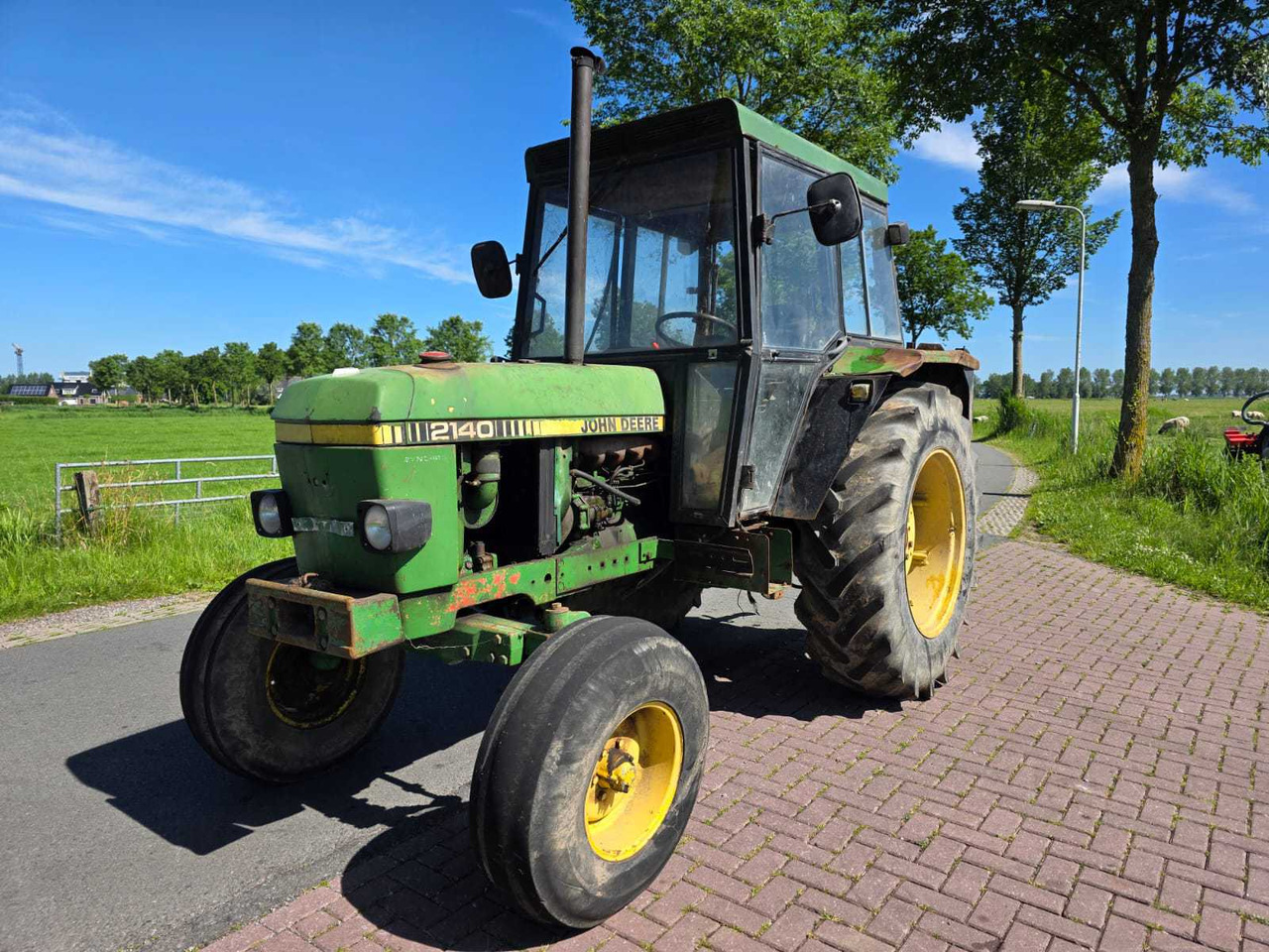 John deere 2140 - Трактор: фото 1 John deere 2140 - Трактор: фото 1