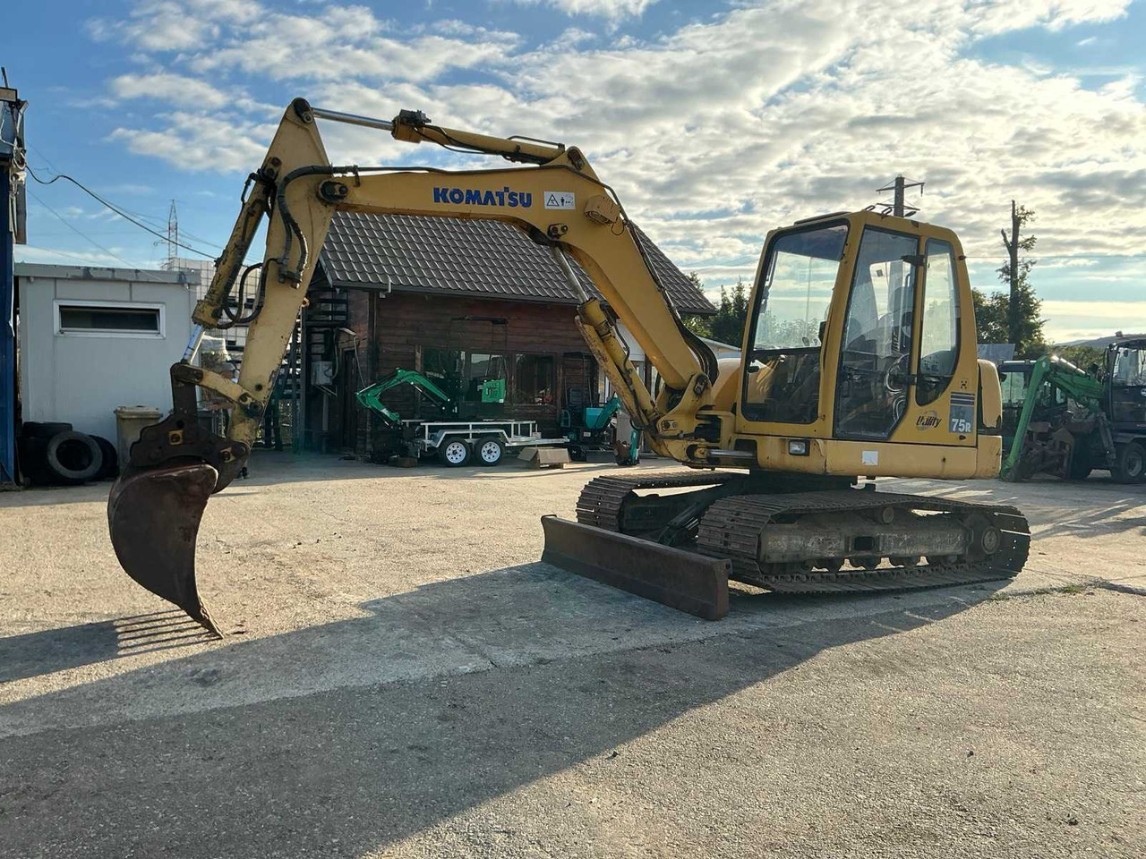 KOMATSU - PC 75R - MIDI-EXCAVATOR - 2004 - Экскаватор: фото 3 KOMATSU - PC 75R - MIDI-EXCAVATOR - 2004 - Экскаватор: фото 3