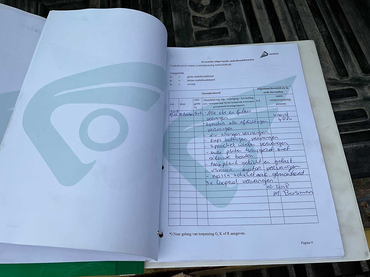 Гусеничный экскаватор Komatsu PC130-7: фото 39