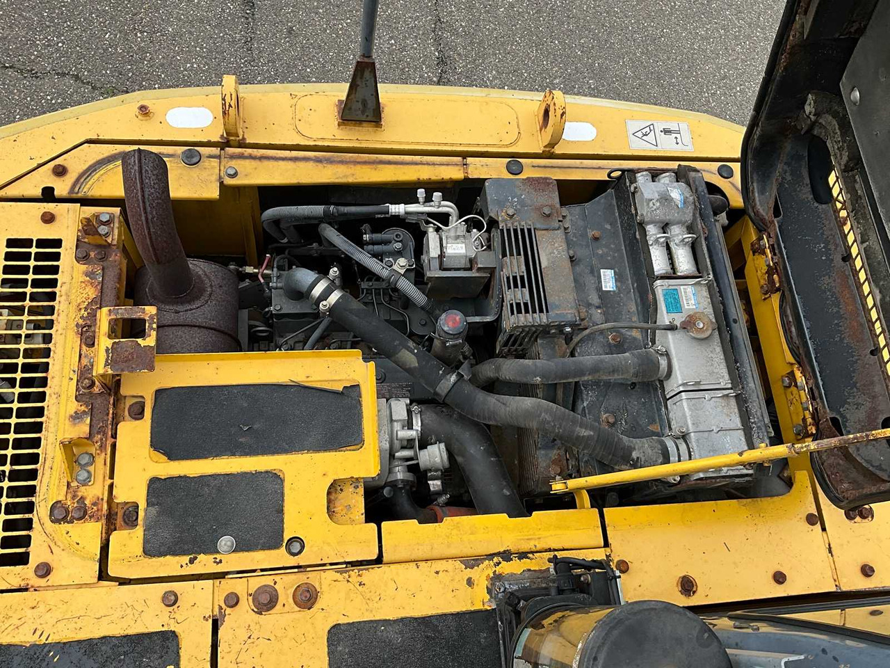 Гусеничный экскаватор Komatsu PC130-7: фото 25