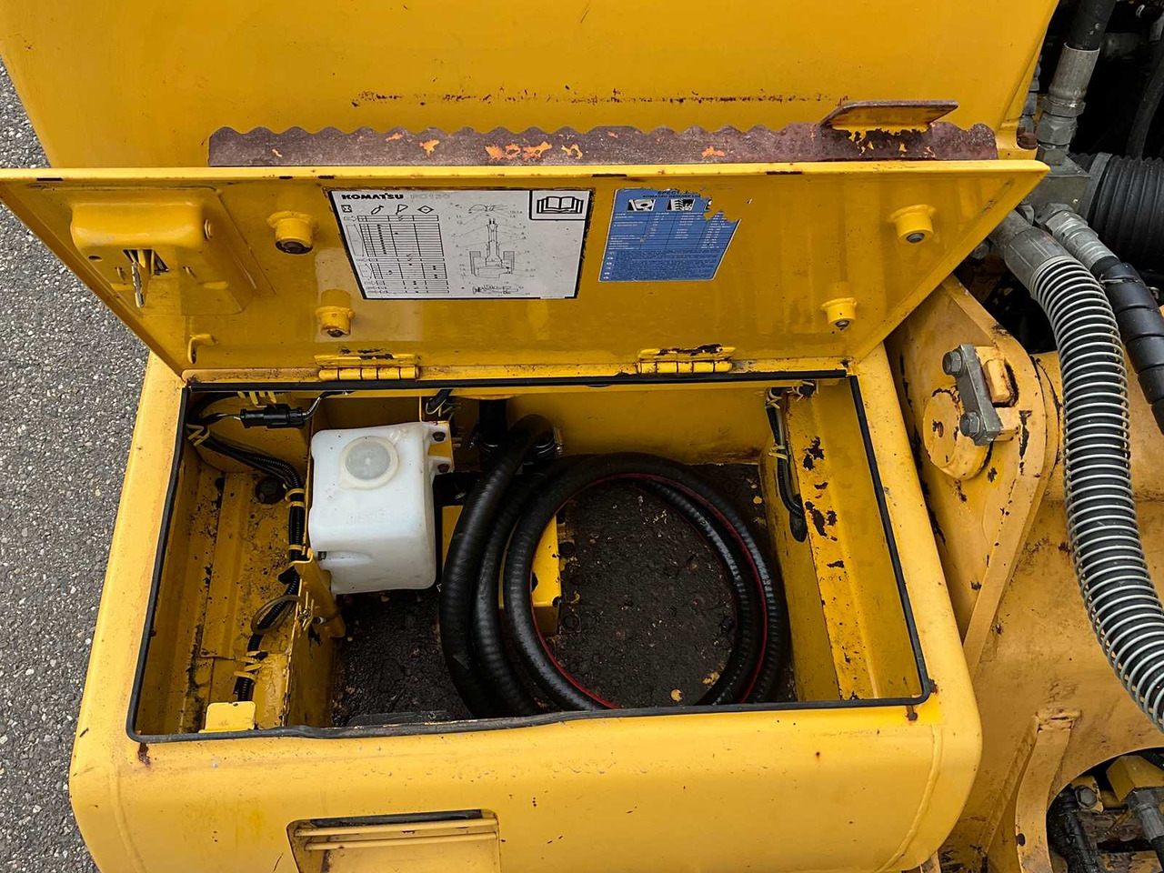 Гусеничный экскаватор Komatsu PC130-7: фото 27