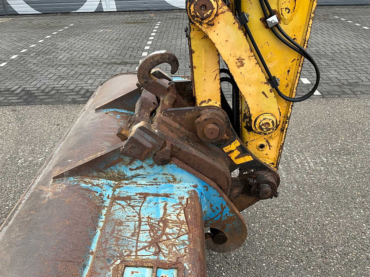 Гусеничный экскаватор Komatsu PC130-7: фото 16