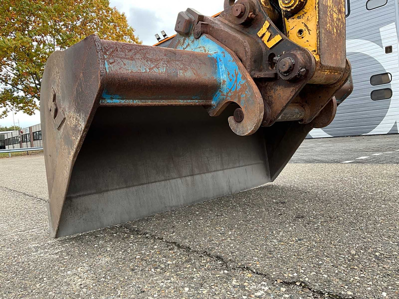 Гусеничный экскаватор Komatsu PC130-7: фото 15