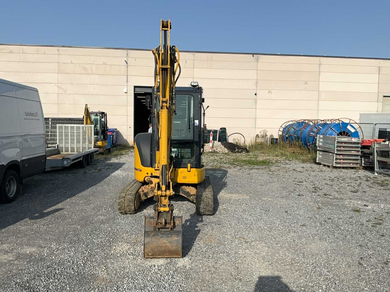 Komatsu PC35MR-5 - Мини-экскаватор: фото 2 Komatsu PC35MR-5 - Мини-экскаватор: фото 2