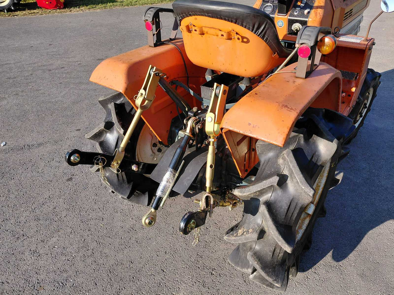 Kubota B1400 - Минитрактор: фото 4 Kubota B1400 - Минитрактор: фото 4