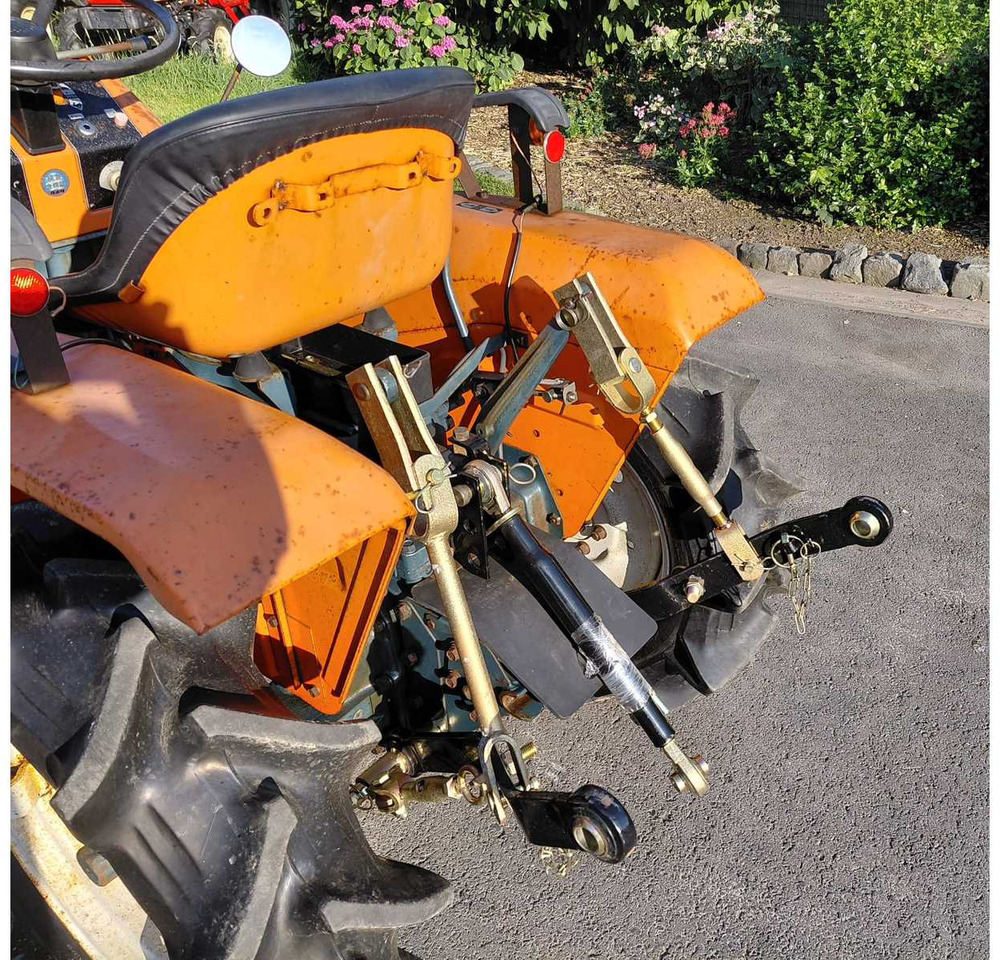 Kubota B1400 - Минитрактор: фото 5 Kubota B1400 - Минитрактор: фото 5