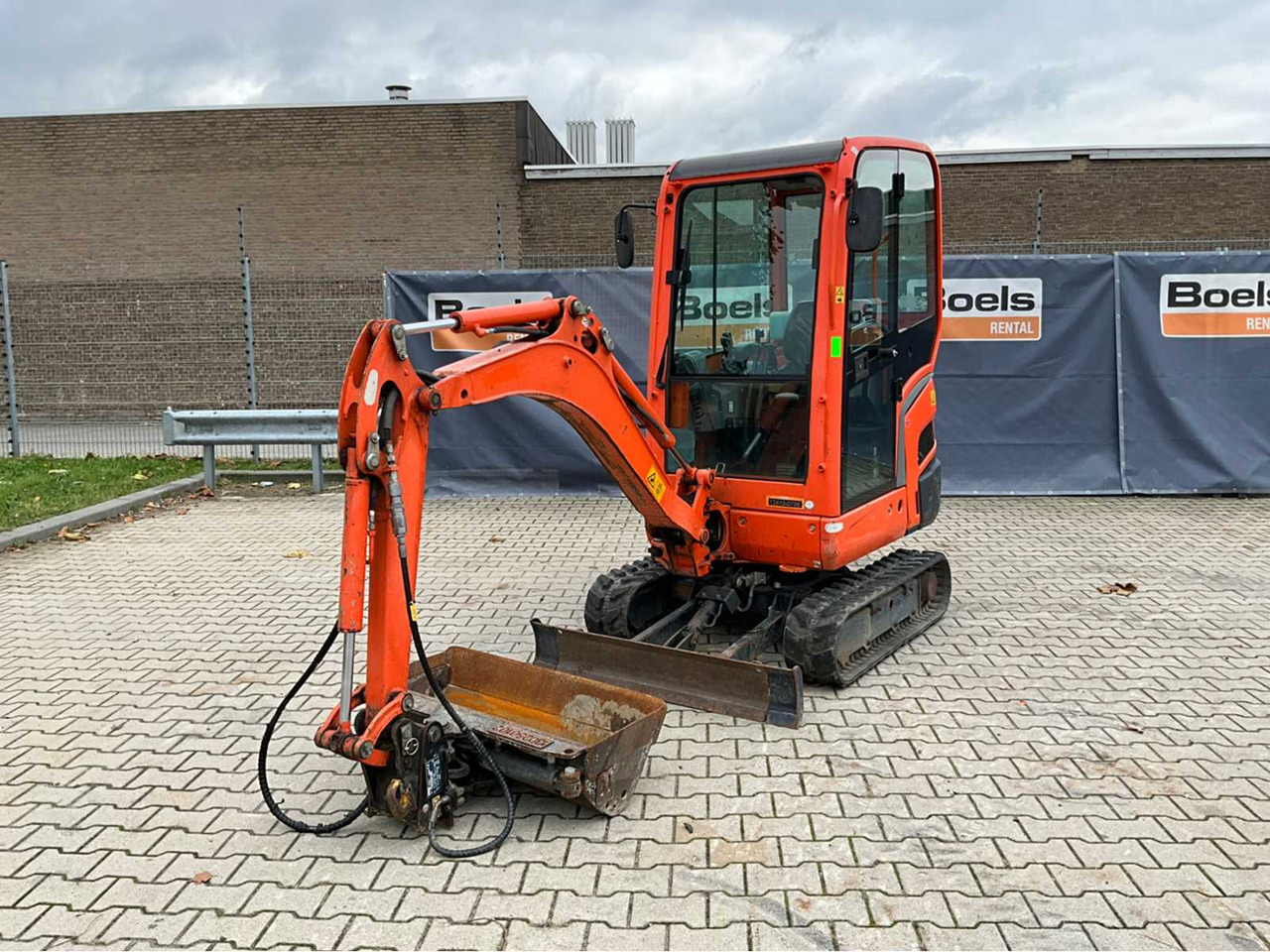 Kubota KX016-4G - Мини-экскаватор: фото 2 Kubota KX016-4G - Мини-экскаватор: фото 2