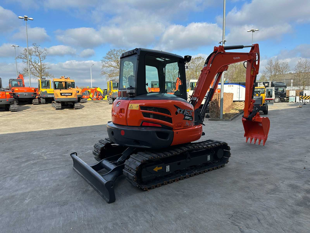 Kubota KX165-5 - Гусеничный экскаватор: фото 4 Kubota KX165-5 - Гусеничный экскаватор: фото 4