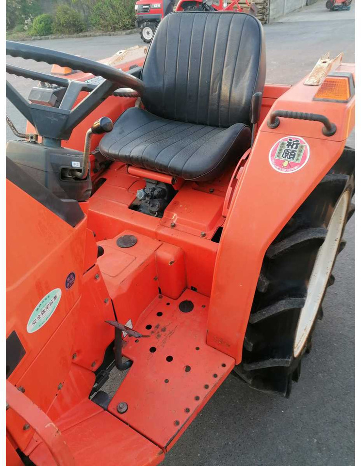 Kubota L1-18 - Минитрактор: фото 5 Kubota L1-18 - Минитрактор: фото 5