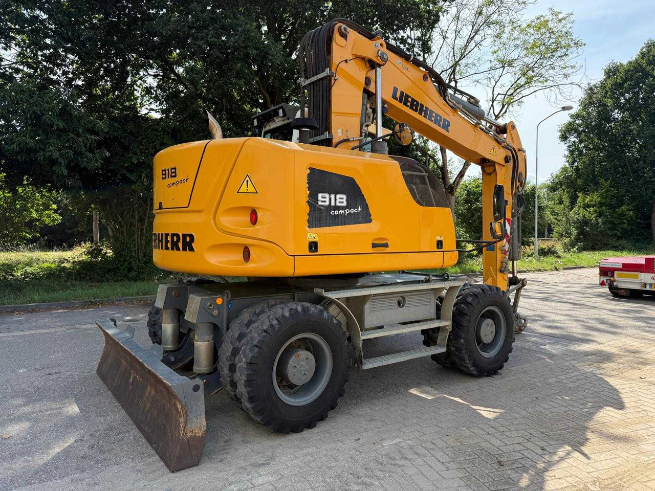 Liebherr A 918 compact - Колёсный экскаватор: фото 3 Liebherr A 918 compact - Колёсный экскаватор: фото 3