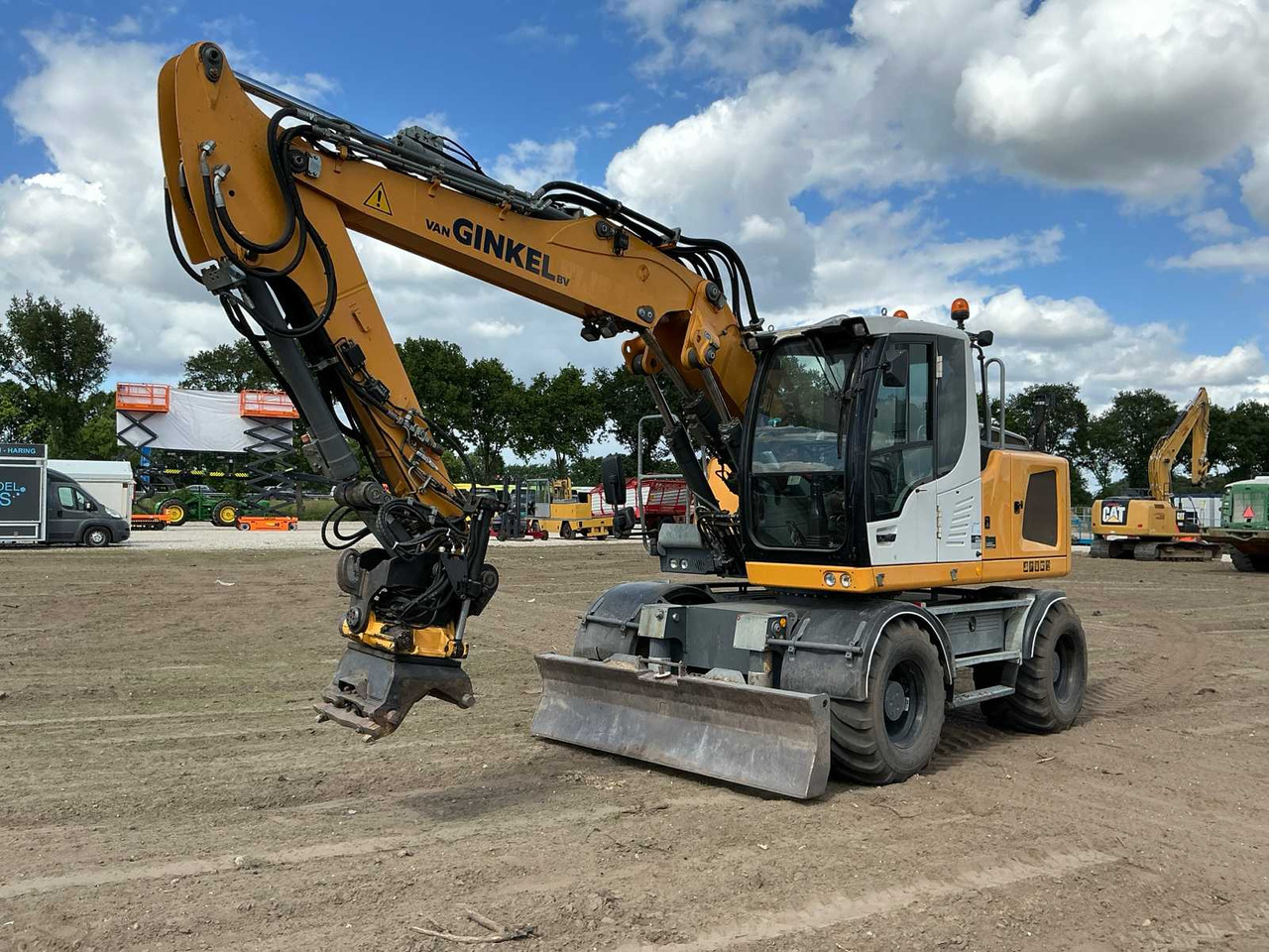 Liebherr A914 Litronic - Колёсный экскаватор: фото 1 Liebherr A914 Litronic - Колёсный экскаватор: фото 1
