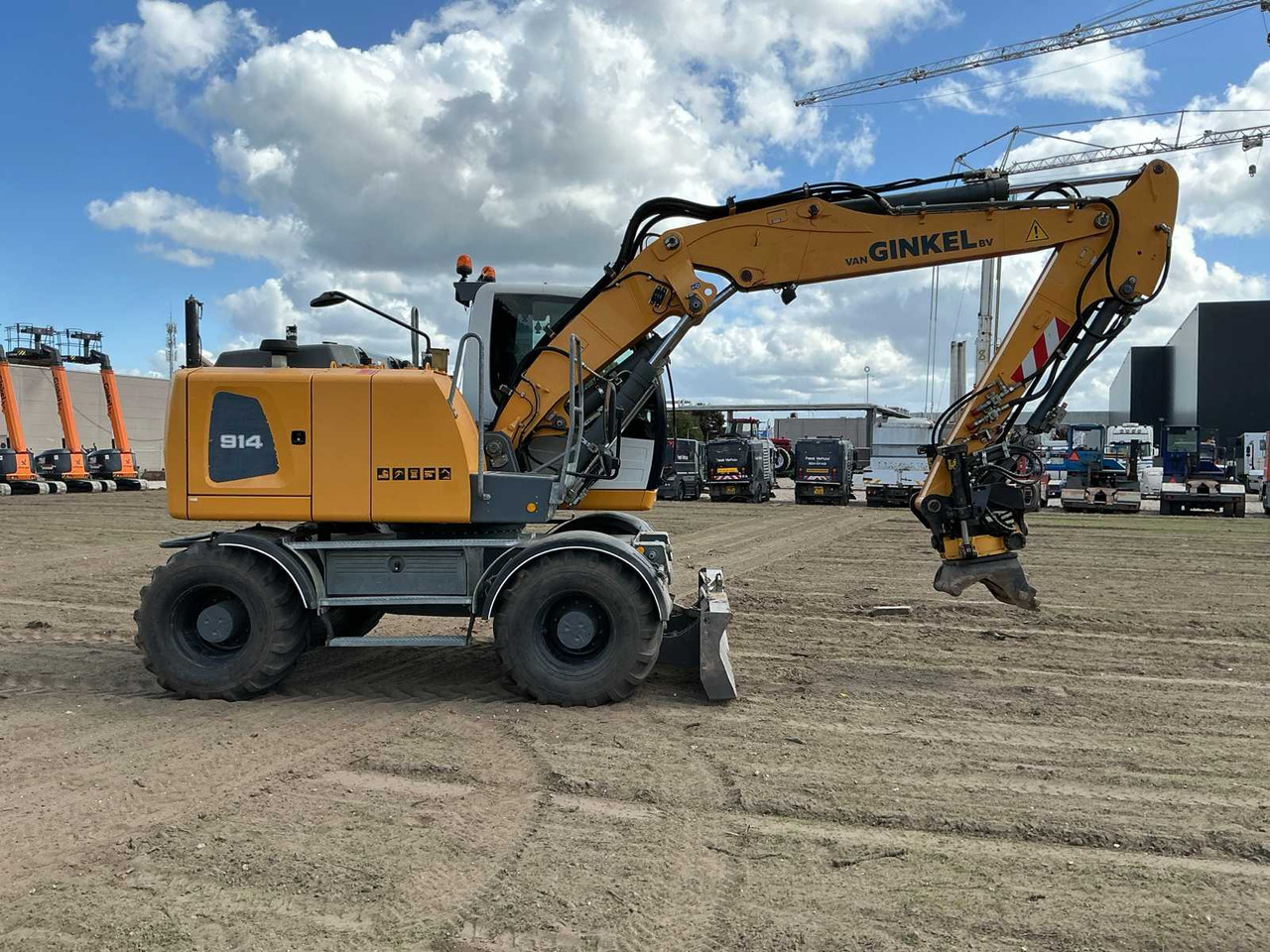 Liebherr A914 Litronic - Колёсный экскаватор: фото 4 Liebherr A914 Litronic - Колёсный экскаватор: фото 4