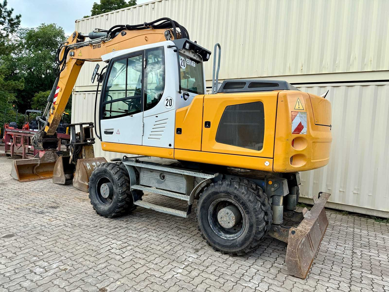 Liebherr A916 - Колёсный экскаватор: фото 3 Liebherr A916 - Колёсный экскаватор: фото 3