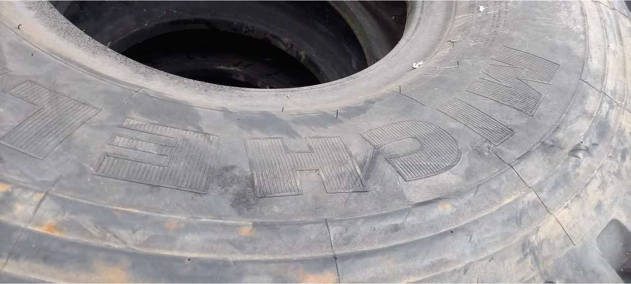 Michelin 14.00 R 20 XZL - Шины и диски для Тракторов: фото 4 Michelin 14.00 R 20 XZL - Шины и диски для Тракторов: фото 4