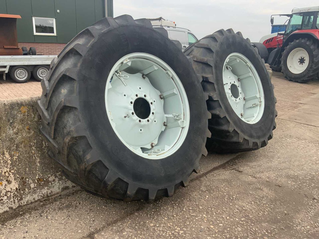 Michelin XM108 - Шины и диски для Тракторов: фото 2 Michelin XM108 - Шины и диски для Тракторов: фото 2