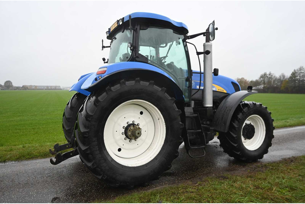 Трактор NEW HOLLAND - 2007 - T7030 - ALL-WHEEL DRIVE FARM TRACTOR: фото 8