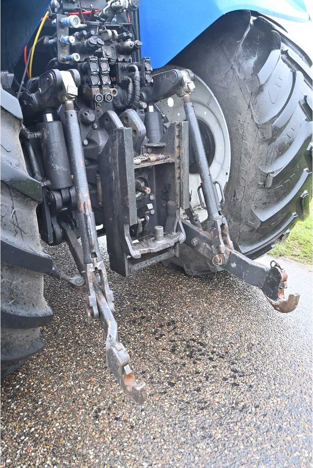 Трактор NEW HOLLAND - 2007 - T7030 - ALL-WHEEL DRIVE FARM TRACTOR: фото 19