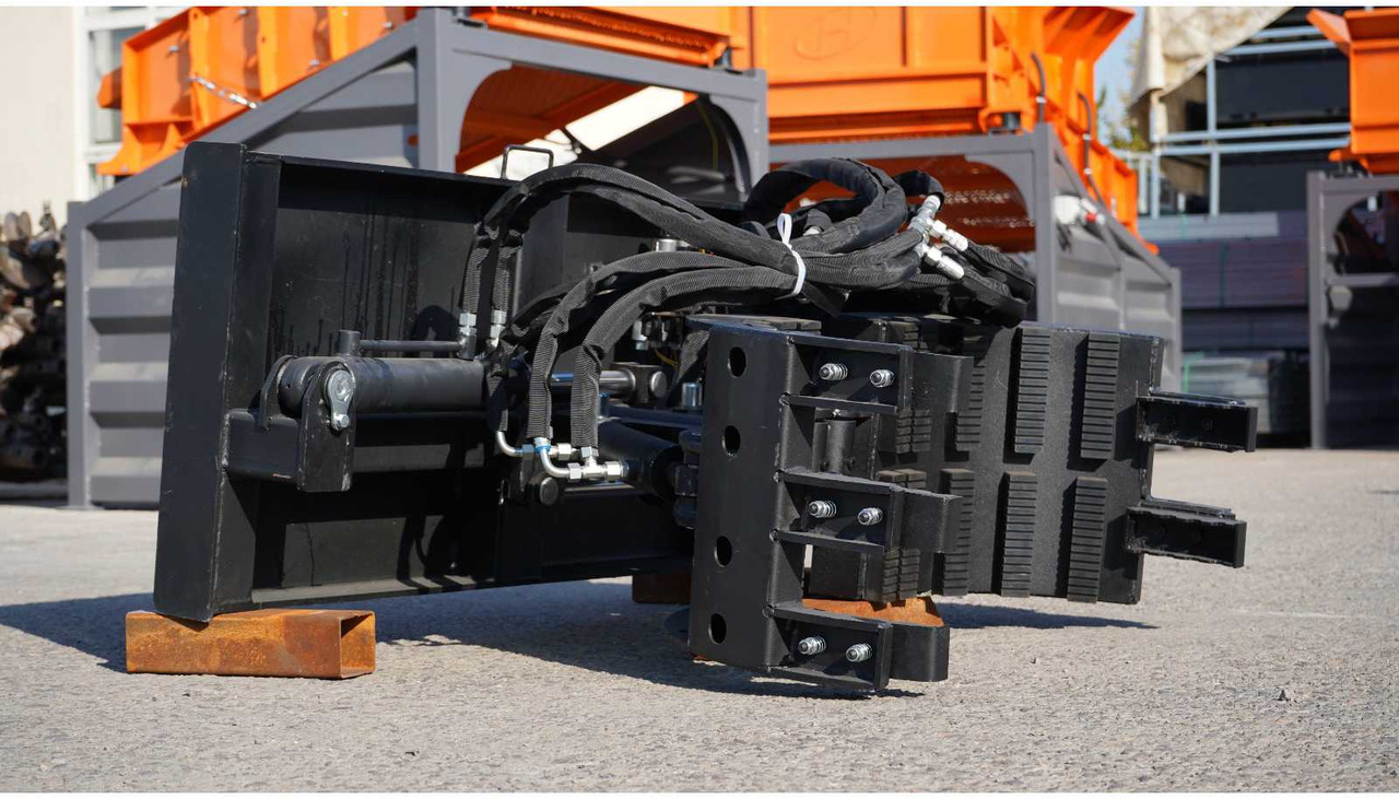 Rhino-cross Grapple claw - Навесное оборудование для Строительной техники: фото 3 Rhino-cross Grapple claw - Навесное оборудование для Строительной техники: фото 3
