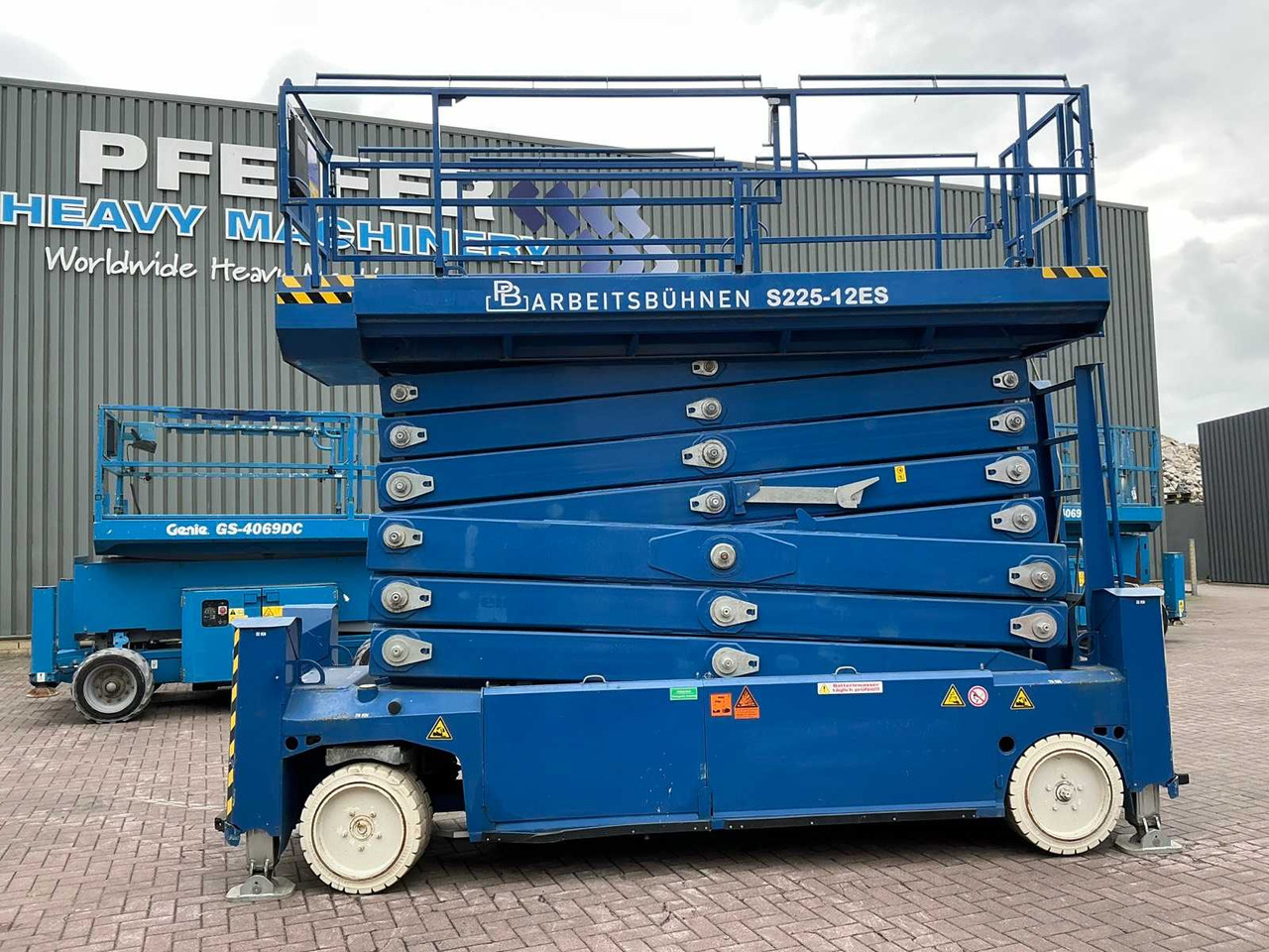 PB Lift S225-12ES - Подъёмник: фото 3 PB Lift S225-12ES - Подъёмник: фото 3