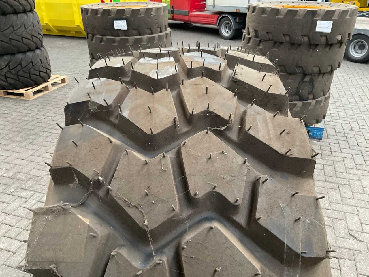 Rodos Dumper - Шины и диски для Тракторов: фото 2 Rodos Dumper - Шины и диски для Тракторов: фото 2