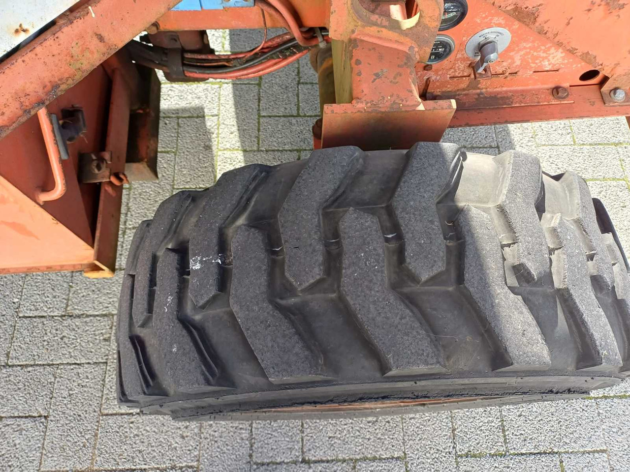 Подъёмник SNORKELIFT UNO 41E 12.4 METER AERIAL PLATFORM: фото 7