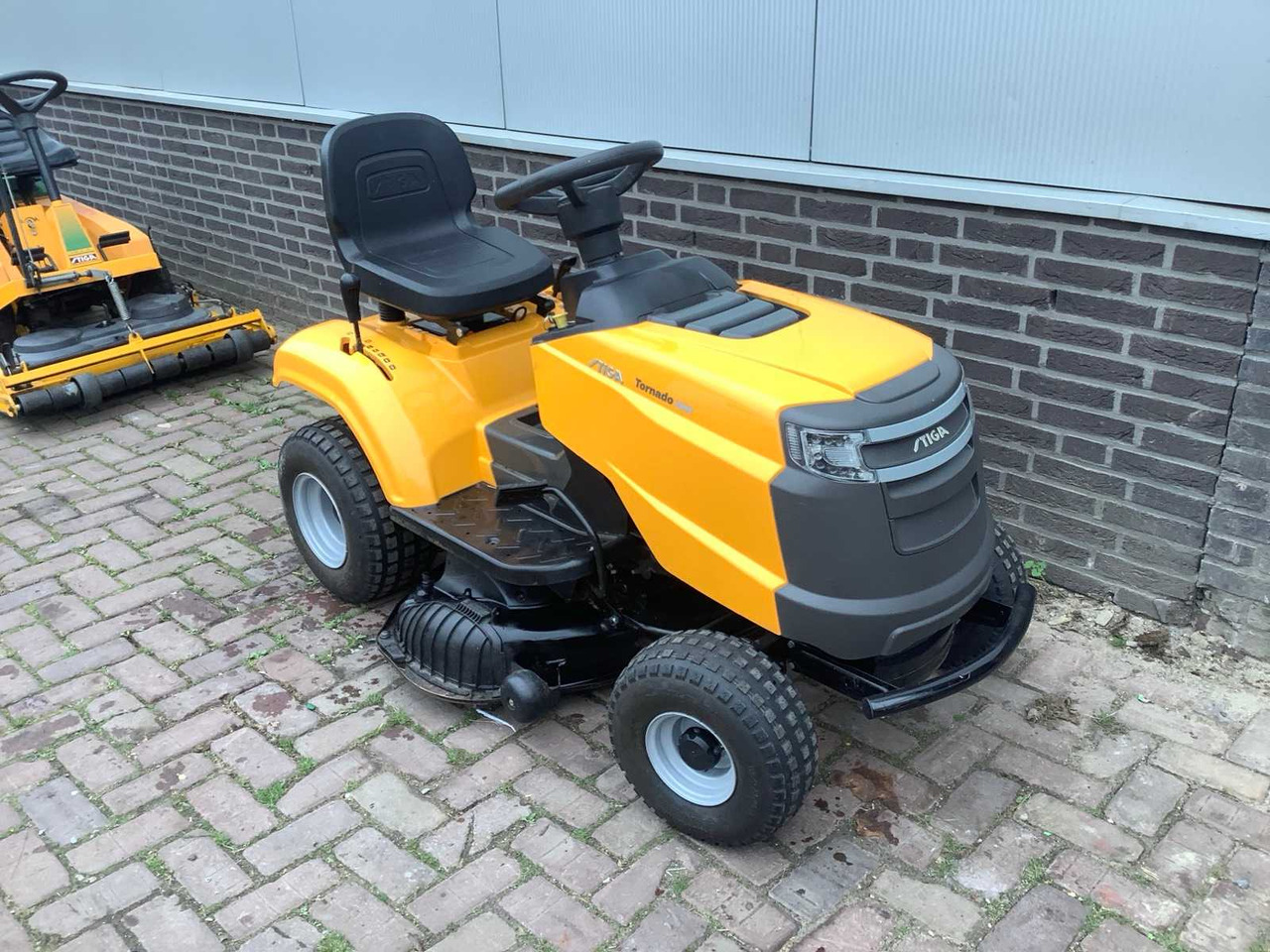 Stiga Tornado 2098 - Газонокосилка: фото 1 Stiga Tornado 2098 - Газонокосилка: фото 1