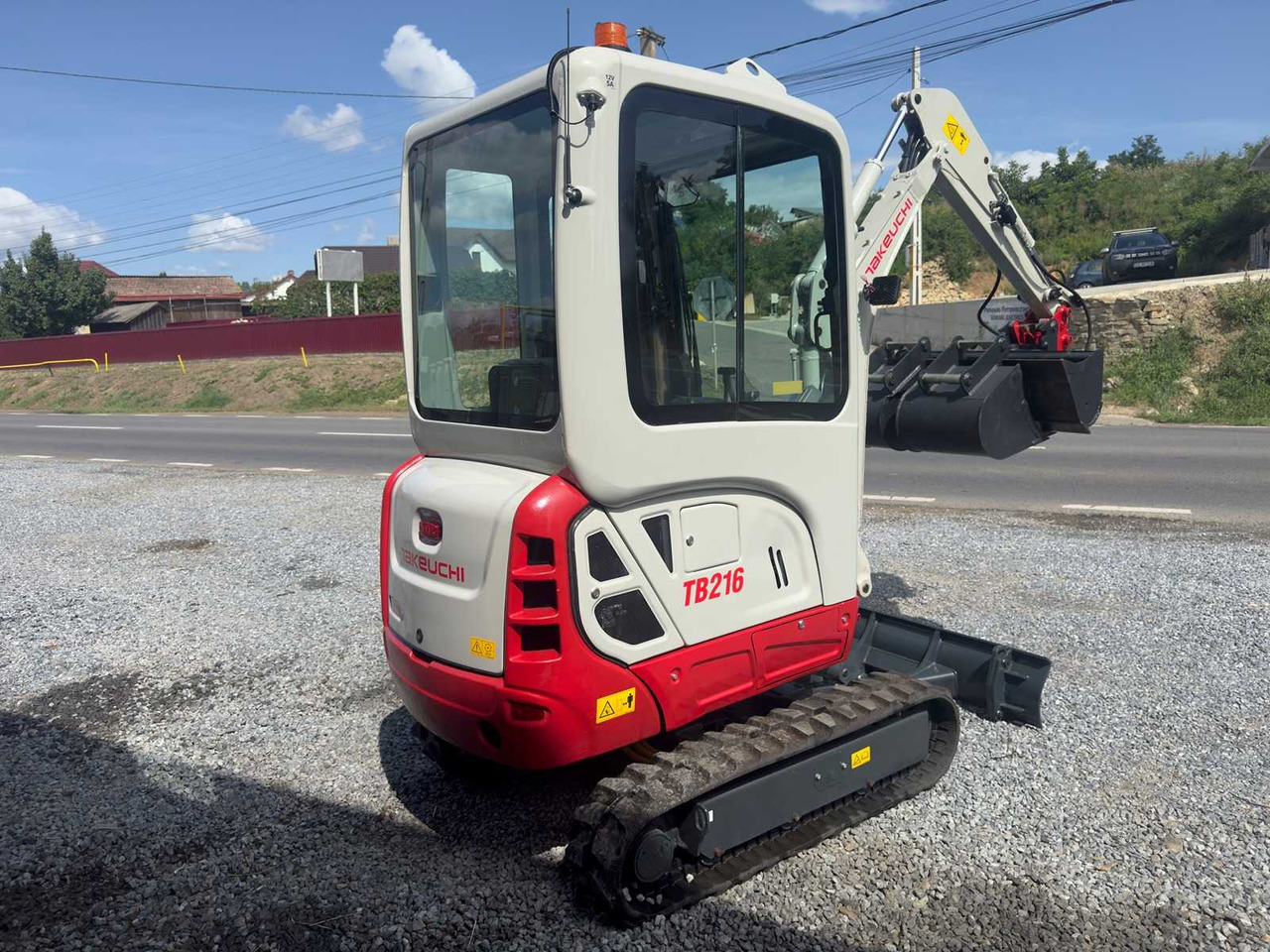 Takeuchi TB 216 - Мини-экскаватор: фото 3 Takeuchi TB 216 - Мини-экскаватор: фото 3