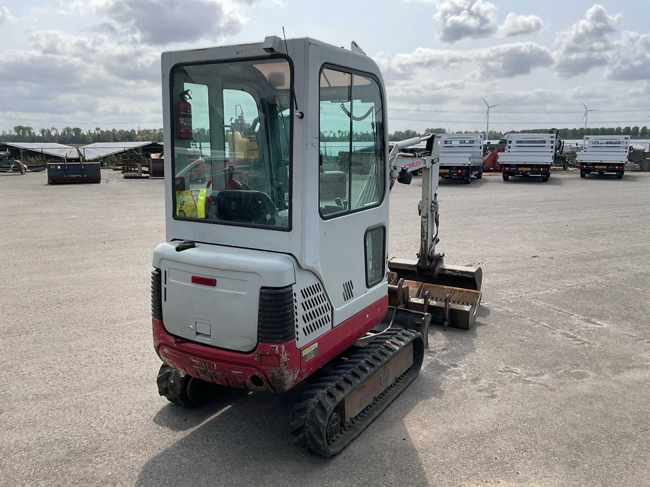 Takeuchi TB016 - Мини-экскаватор: фото 5 Takeuchi TB016 - Мини-экскаватор: фото 5