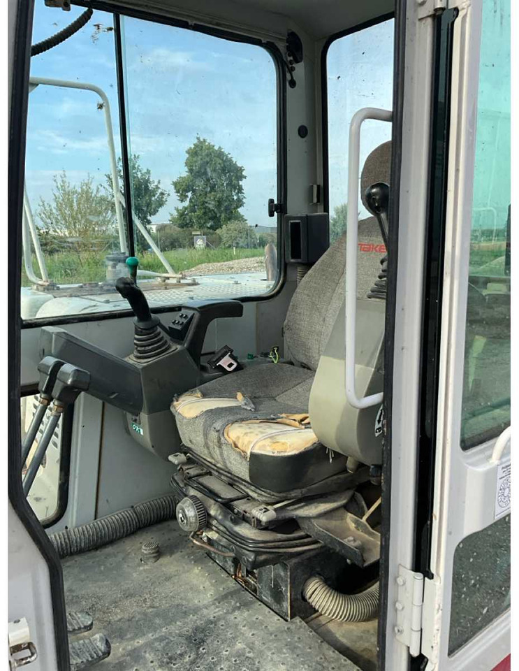 Гусеничный экскаватор Takeuchi TB175: фото 30