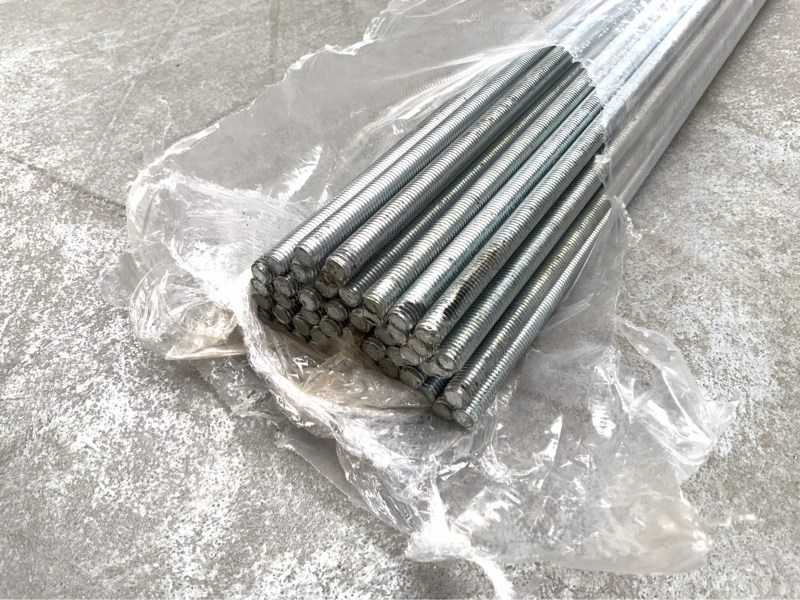 Threaded rod M8 (1000x) - Строительное оборудование: фото 1 Threaded rod M8 (1000x) - Строительное оборудование: фото 1