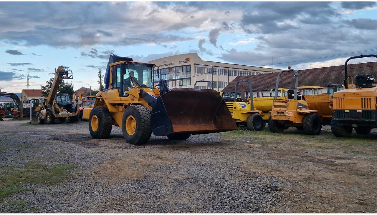 VOLVO 2008 VOLVO L90F WHEELED LOADER - Колёсный погрузчик: фото 4 VOLVO 2008 VOLVO L90F WHEELED LOADER - Колёсный погрузчик: фото 4