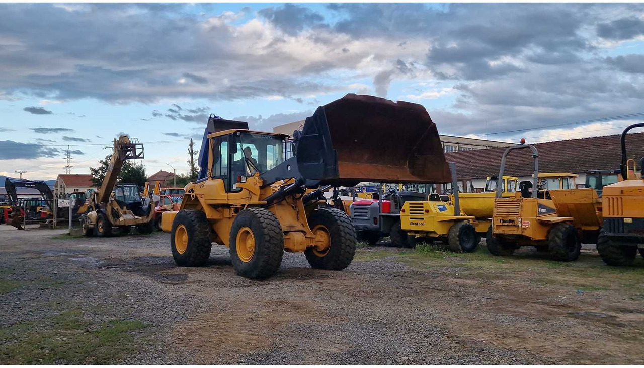 VOLVO 2008 VOLVO L90F WHEELED LOADER - Колёсный погрузчик: фото 2 VOLVO 2008 VOLVO L90F WHEELED LOADER - Колёсный погрузчик: фото 2