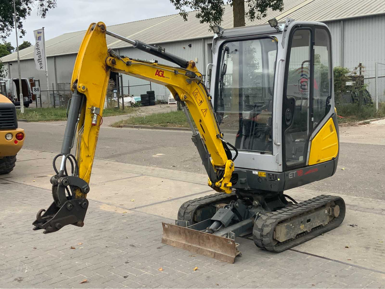 Wacker Neuson ET18 - Мини-экскаватор: фото 1 Wacker Neuson ET18 - Мини-экскаватор: фото 1
