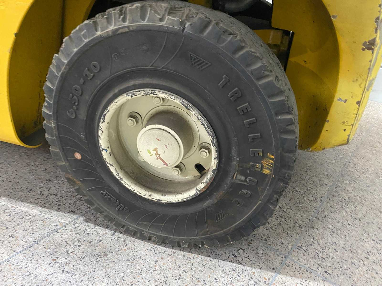 Вилочный погрузчик YALE - 2017 - GLP 25 VX - FORKLIFT: фото 9 Вилочный погрузчик YALE - 2017 - GLP 25 VX - FORKLIFT: фото 9