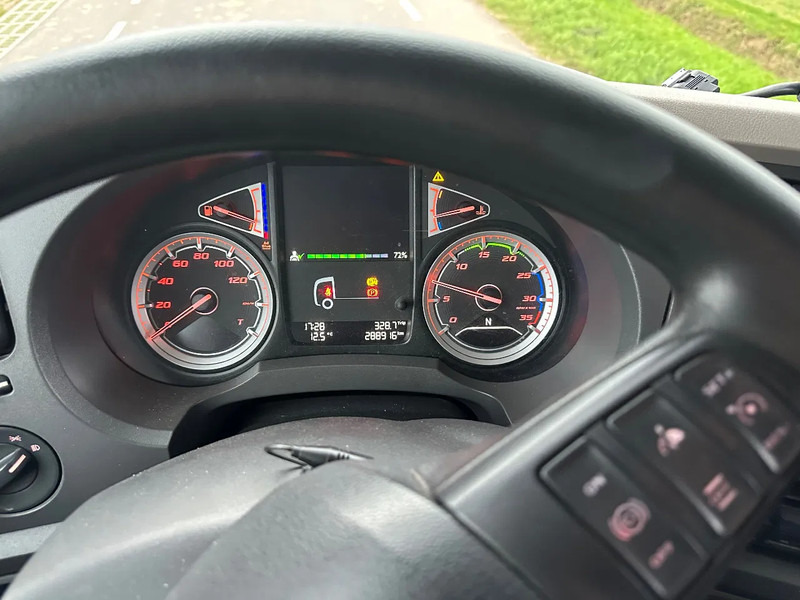 Грузовик с закрытым кузовом DAF LF 230 LF230.12 EURO6. 2018. 880x247x233: фото 14