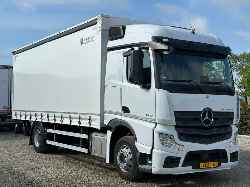 Mercedes-Benz Actros 1843 ACTROS 1843L 2022. 183432km Schuifzeil met Laadklep 2000kg - Тентованный грузовик: фото 2 Mercedes-Benz Actros 1843 ACTROS 1843L 2022. 183432km Schuifzeil met Laadklep 2000kg - Тентованный грузовик: фото 2
