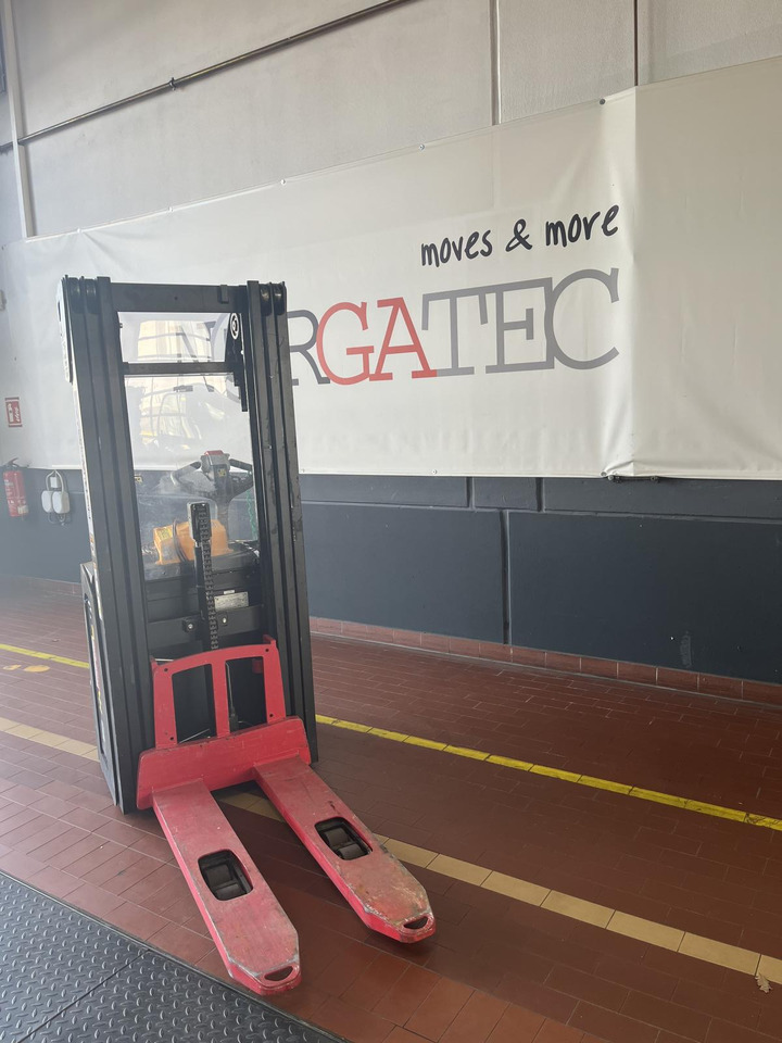 Hyster S1.4 - Штабелер: фото 2 Hyster S1.4 - Штабелер: фото 2