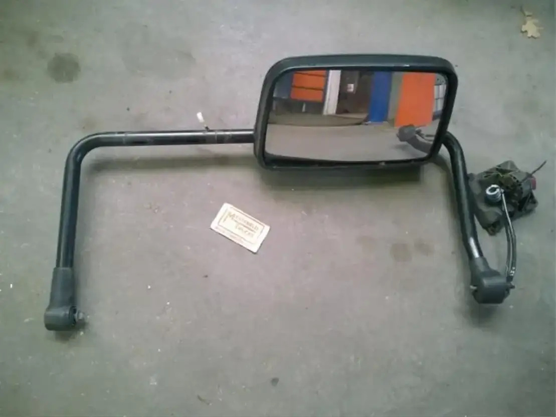 DAF Spiegel + steun LF45 rechts - Кабина и интерьер для Грузовиков: фото 1 DAF Spiegel + steun LF45 rechts - Кабина и интерьер для Грузовиков: фото 1