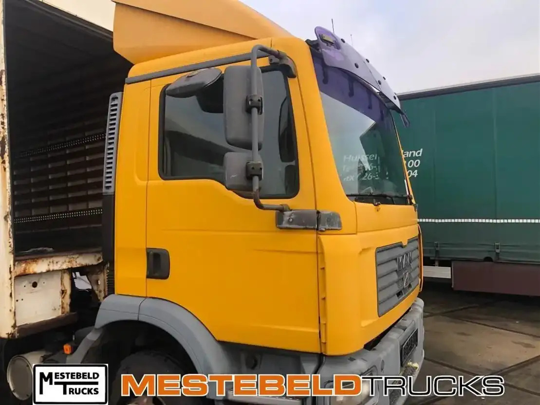 MAN Cabine TGM 15.240 - Кабина и интерьер для Грузовиков: фото 1 MAN Cabine TGM 15.240 - Кабина и интерьер для Грузовиков: фото 1