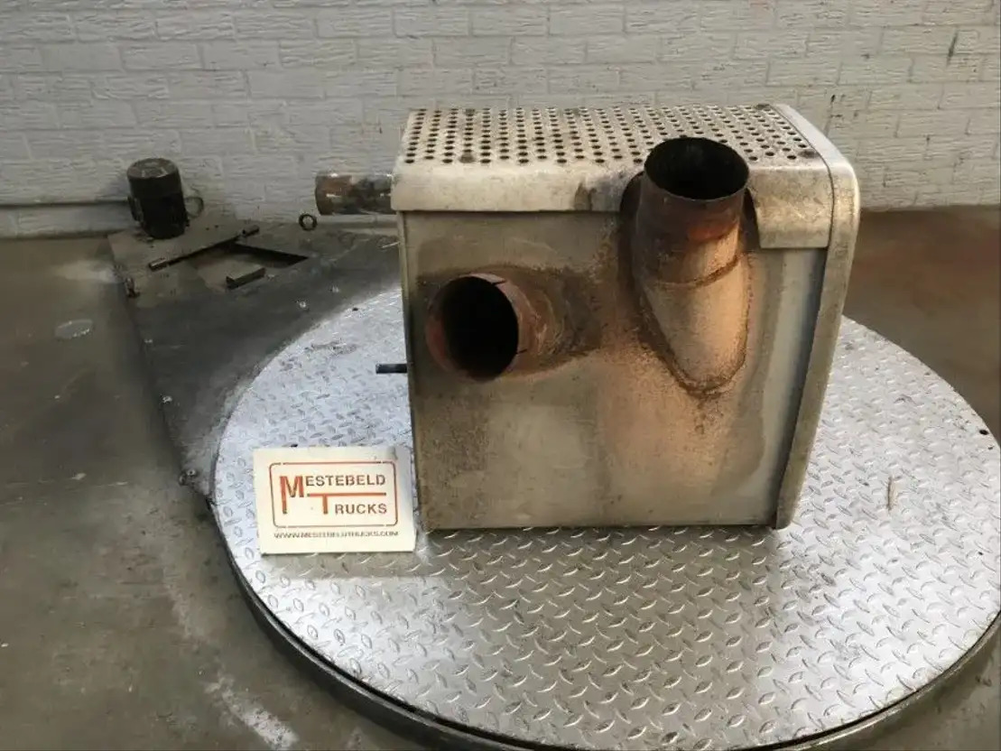 Mercedes-Benz Uitlaatdemper Actros - Глушитель/ Выхлопная система для Грузовиков: фото 2 Mercedes-Benz Uitlaatdemper Actros - Глушитель/ Выхлопная система для Грузовиков: фото 2