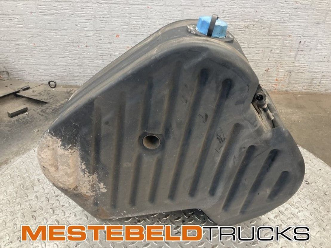 Scania Ad blue tank - Глушитель/ Выхлопная система для Грузовиков: фото 1 Scania Ad blue tank - Глушитель/ Выхлопная система для Грузовиков: фото 1