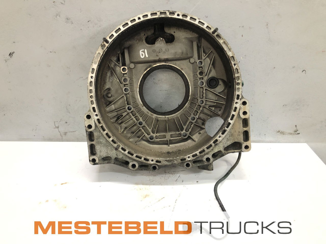 Volvo Vliegwielhuis D12D - Двигатель для Грузовиков: фото 1 Volvo Vliegwielhuis D12D - Двигатель для Грузовиков: фото 1