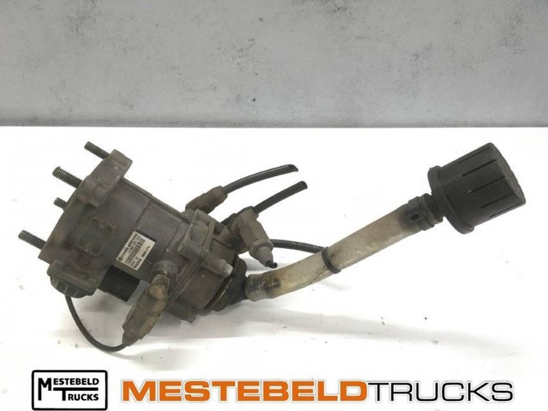 Volvo Voetremventiel FM - Тормозной клапан для Грузовиков: фото 1 Volvo Voetremventiel FM - Тормозной клапан для Грузовиков: фото 1