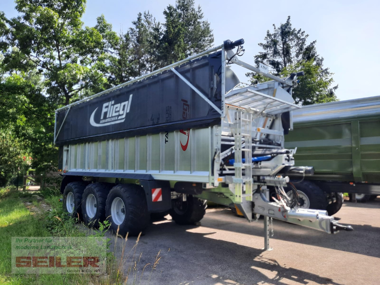 Fliegl ASW 381 TAURUS FOX 45m³ + Top Lift Light - Самозагружающийся прицеп: фото 3 Fliegl ASW 381 TAURUS FOX 45m³ + Top Lift Light - Самозагружающийся прицеп: фото 3