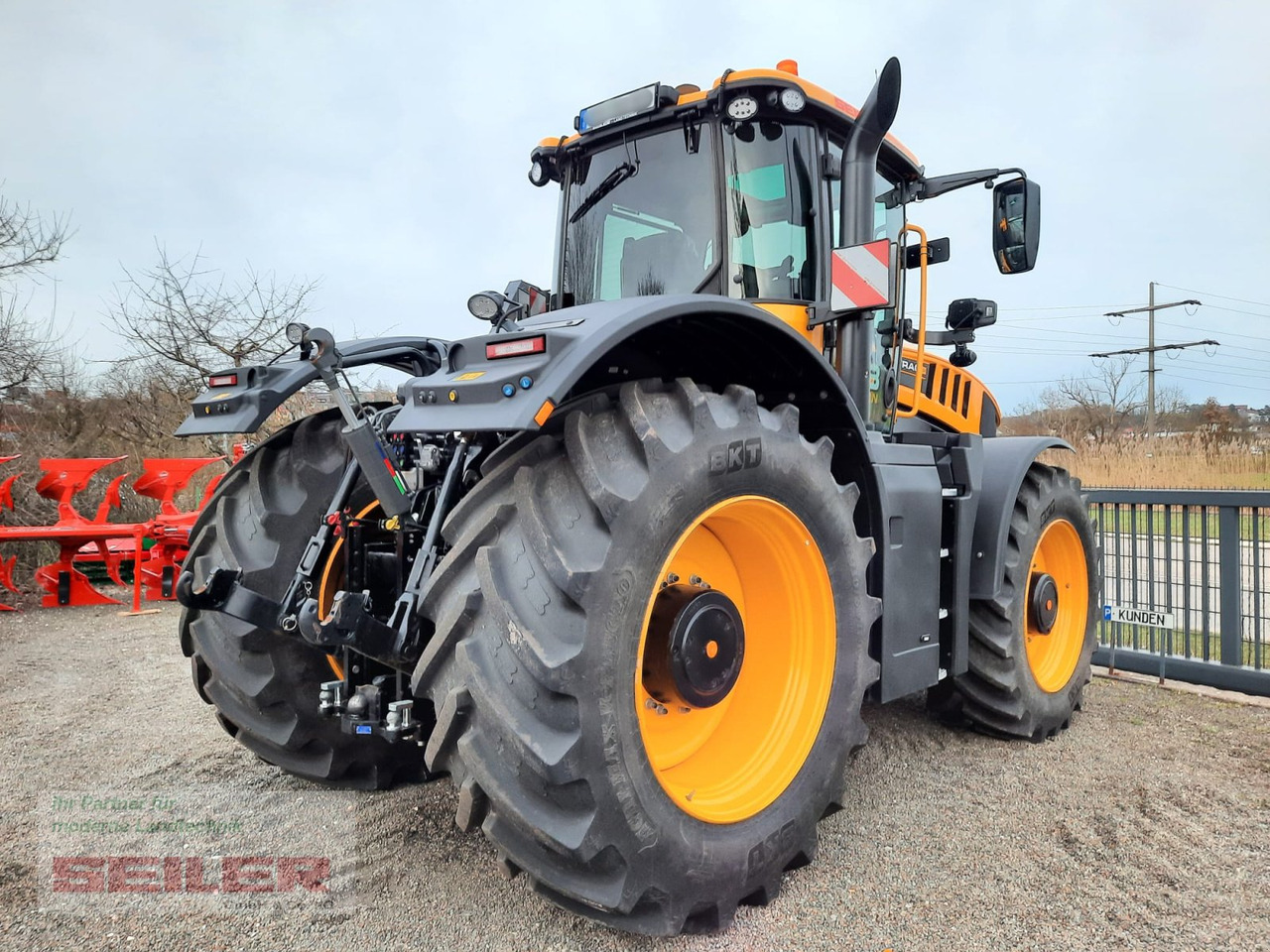 JCB Fastrac 8330 iCON Trimble-ready - Трактор: фото 4 JCB Fastrac 8330 iCON Trimble-ready - Трактор: фото 4
