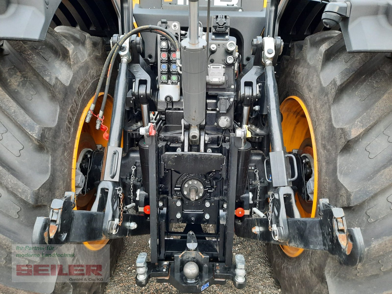 Трактор JCB Fastrac 8330 iCON Trimble-ready: фото 11