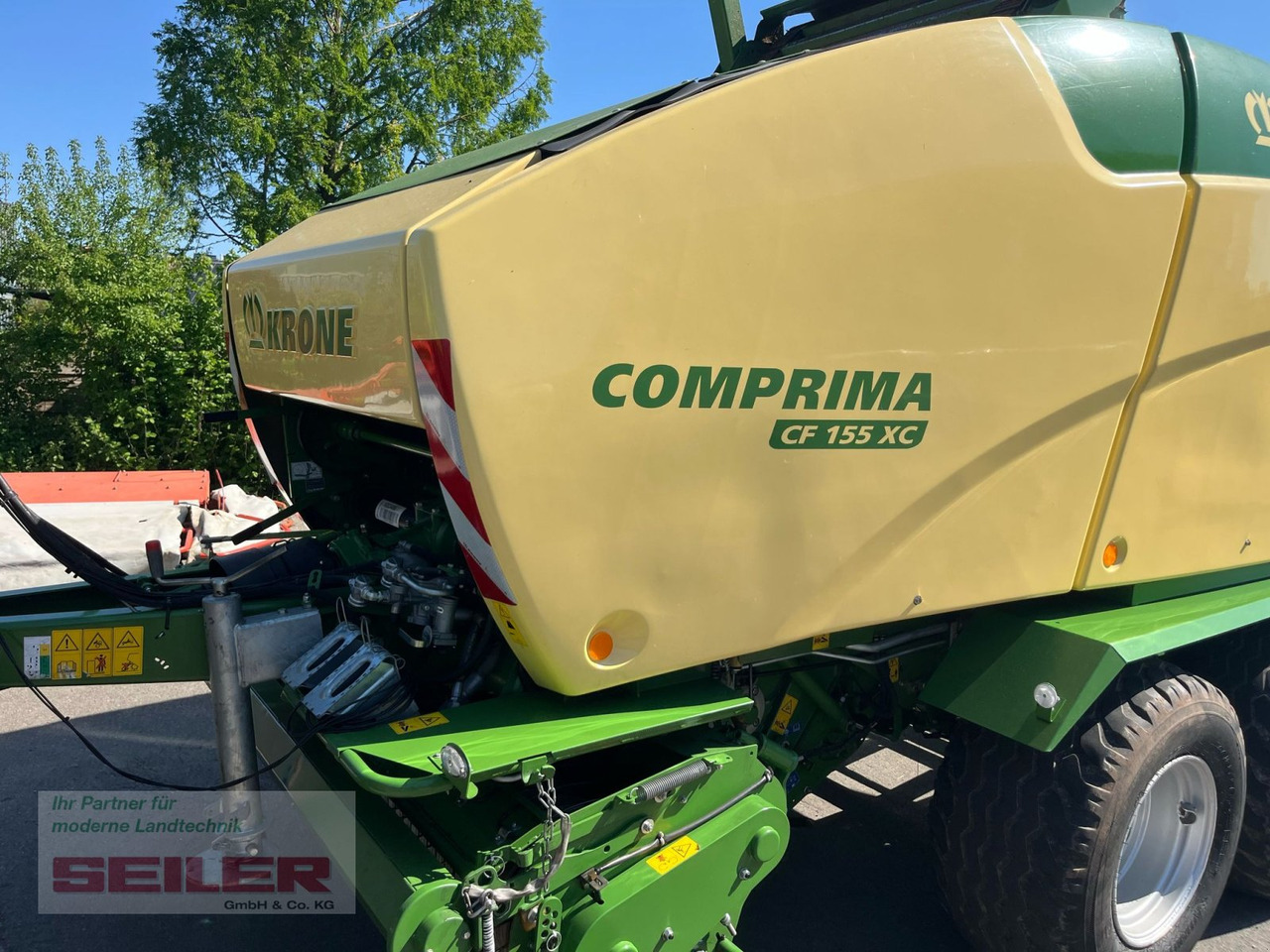 Krone Comprima CF 155 XC - Пресс-подборщик рулонный: фото 2 Krone Comprima CF 155 XC - Пресс-подборщик рулонный: фото 2