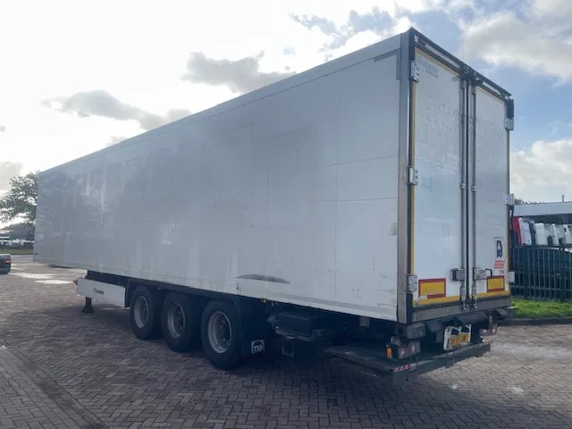 Krone CARRIER VECTOR 1950 3 AXELS - Полуприцеп-рефрижератор: фото 4 Krone CARRIER VECTOR 1950 3 AXELS - Полуприцеп-рефрижератор: фото 4