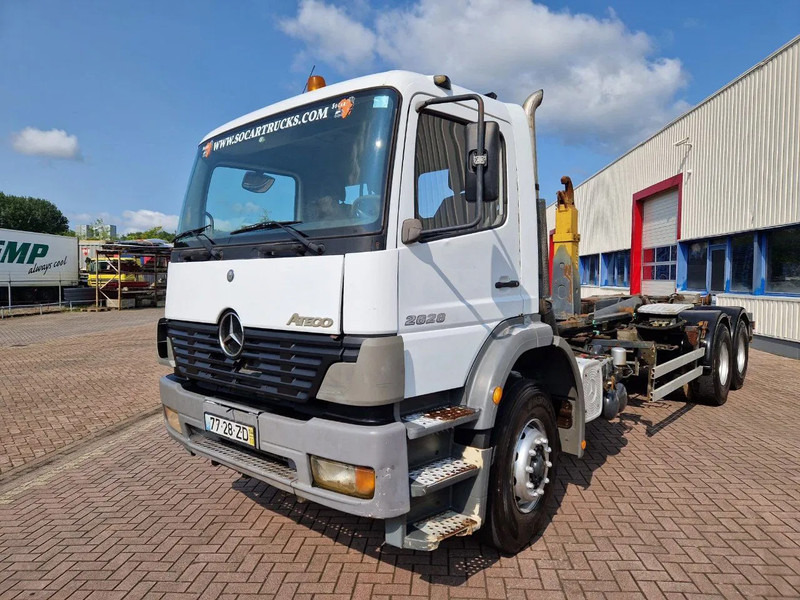 Mercedes-Benz Atego 2628 6x4 Euro 3 Manual Gear full steel suspension - Крюковой мультилифт: фото 2 Mercedes-Benz Atego 2628 6x4 Euro 3 Manual Gear full steel suspension - Крюковой мультилифт: фото 2