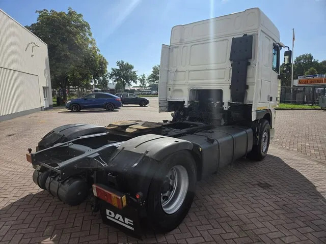 DAF XF 95.430 Manual gear Euro 3 - Тягач: фото 4 DAF XF 95.430 Manual gear Euro 3 - Тягач: фото 4